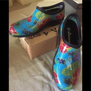 Blue flower Sloggers